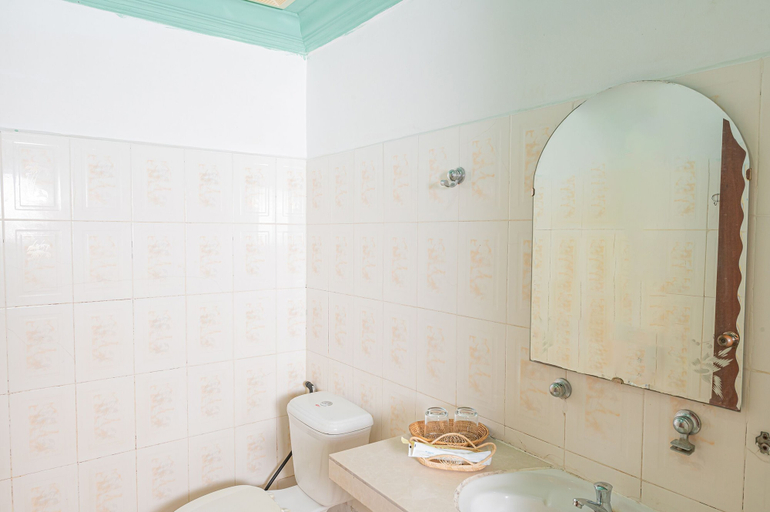Bathroom 3, Lotus Bleu Guest House, Siem Reap