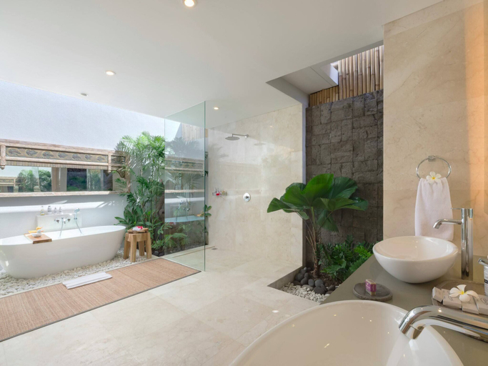 Bathroom, Elegant and Tranquil 4 Br Pool Villa, Badung