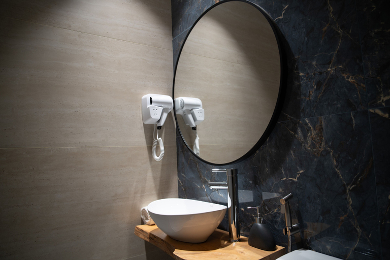 Bathroom 3, Art Hotel FyF, n.a351