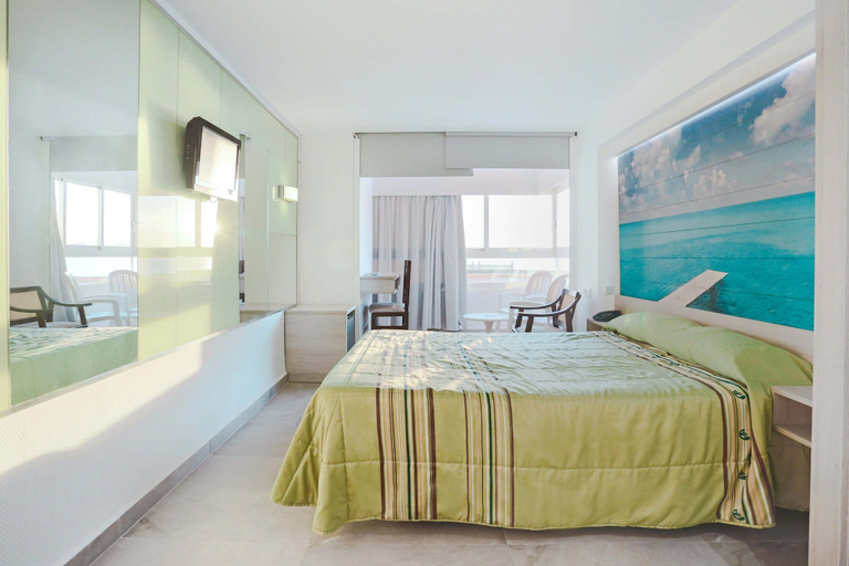 Bedroom 4, KAKTUS Hotel Benikaktus, Alicante