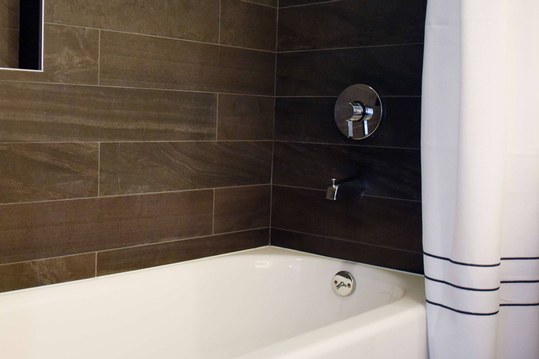 Bathroom 8