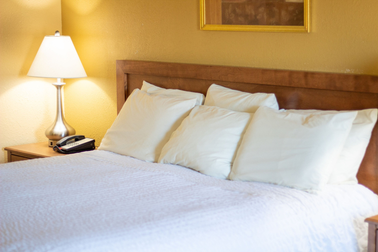 Bedroom 3, Norma Dan Motel, Sevier