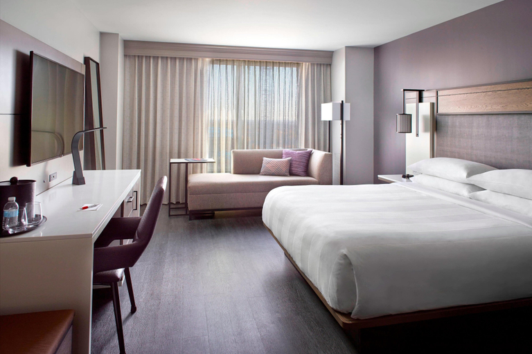 Bedroom 3, Raleigh Marriott City Center, Wake
