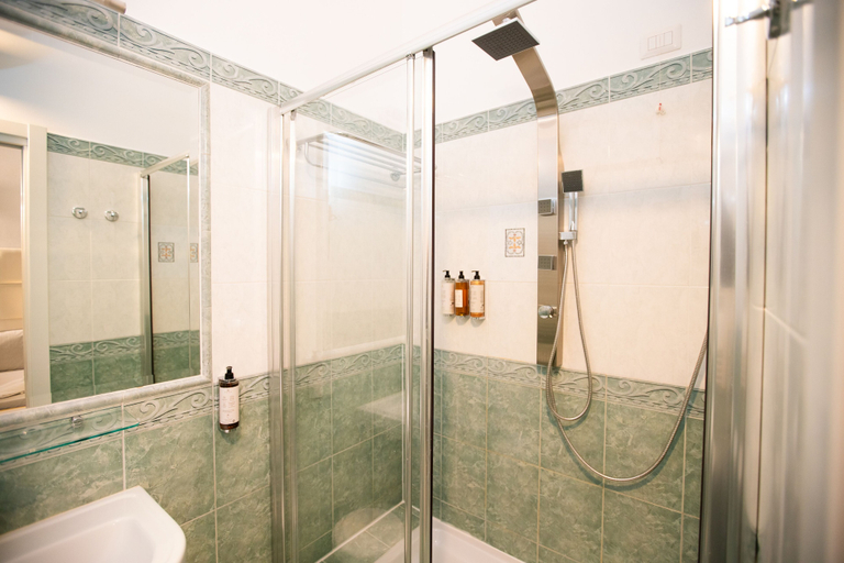 Bathroom 5, Morin 10 Rome Exclusive Suites, Rome