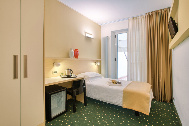 Bedroom 3, Hotel Piroscafo, Brescia