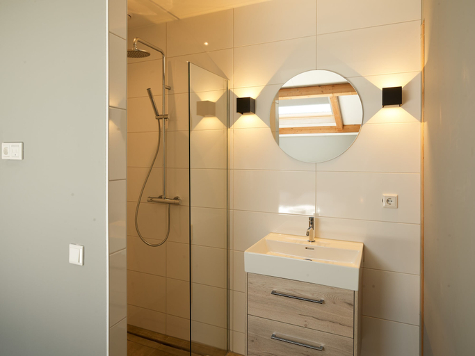 Bathroom 4, Erfgoedpark De Hoop, Uitgeest