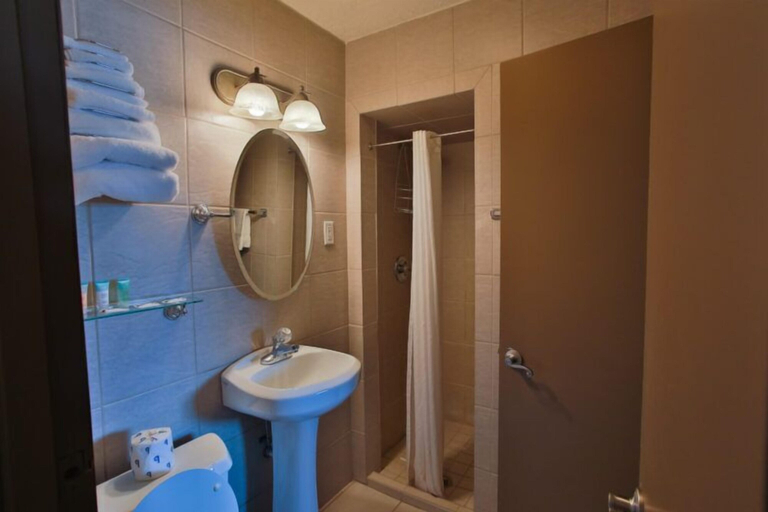Bathroom 3, Sundance Motel, Sublette