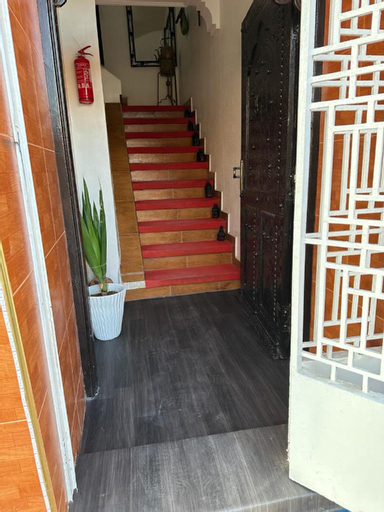 Dinosaur Anza Surf House, Agadir-Ida ou Tanane