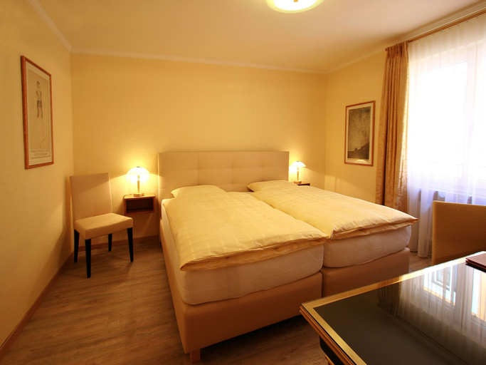Bedroom 2, Hotel Garni Golf, Locarno