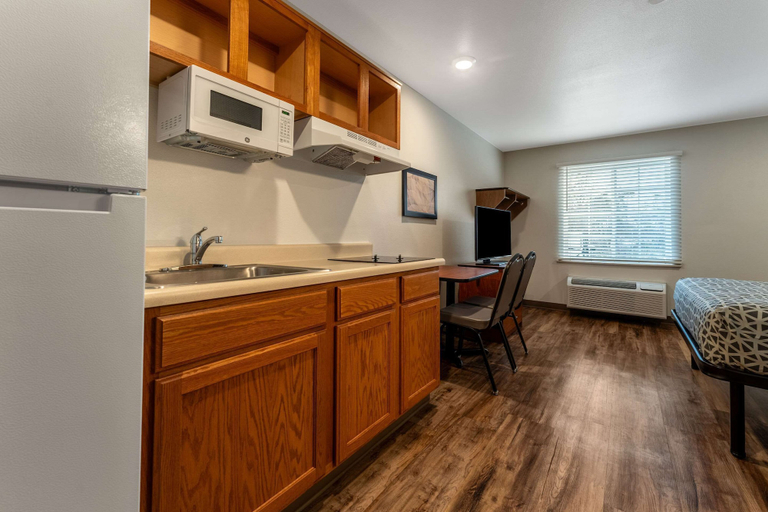 Others 5, WoodSpring Suites Macon North I-75, Bibb