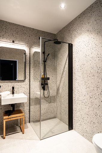 Bathroom 4, RentPlanet - Apartament Śrutowa, Środa Śląska