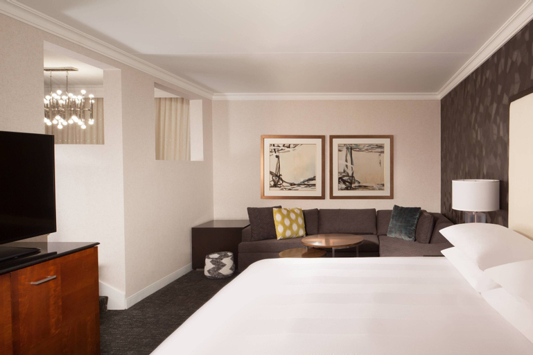 Bedroom 3, Omaha Marriott, Douglas