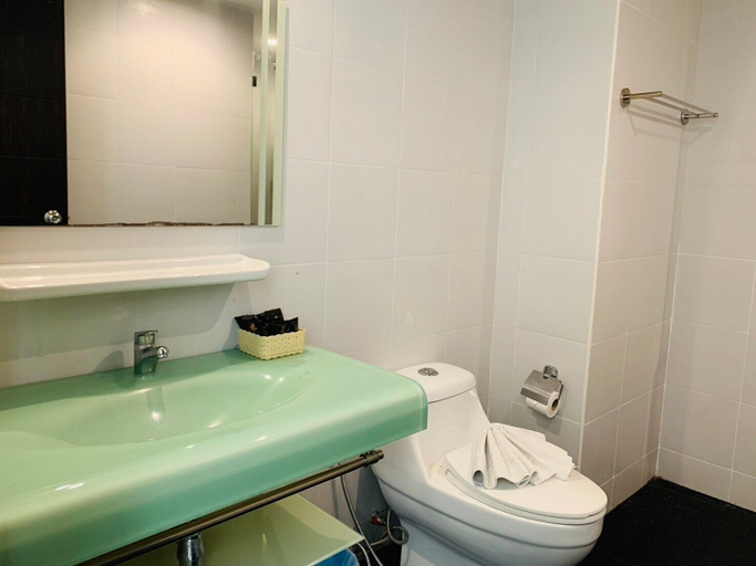 Bathroom 4, Ocean View Treasure Residence, Phuket Island