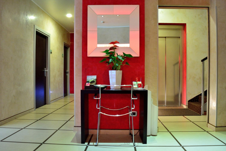 Public Area 2, Hotel Susa, Milano