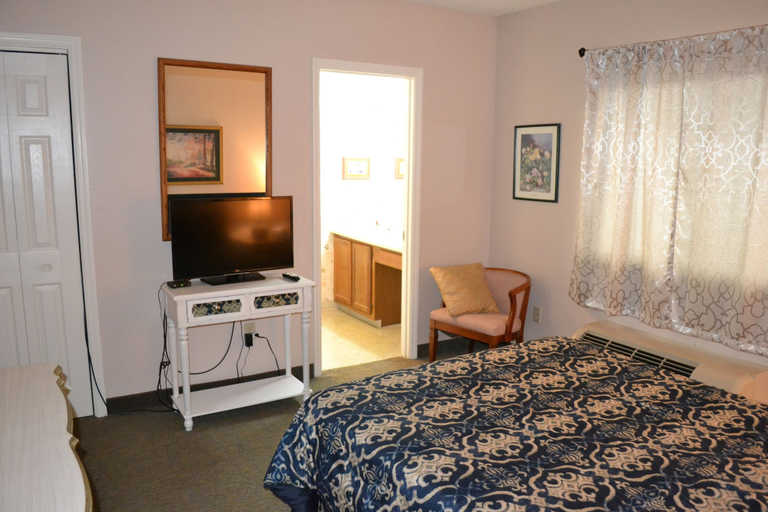 Bedroom 3, Little Pigeon River 602 2BD Condo with Private Balcony by RedAwning, Sevier