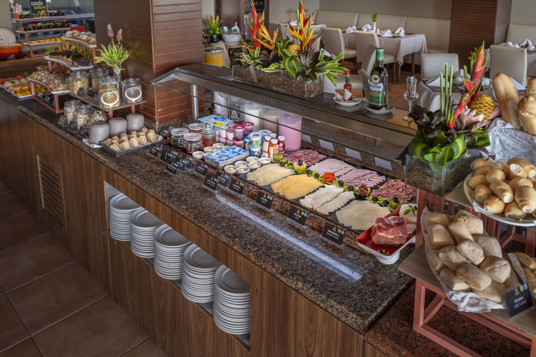 Food & Drinks 7