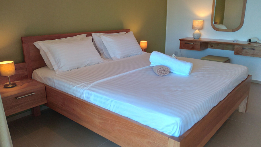 Bedroom 3, La Trouvaille Holiday Chalets