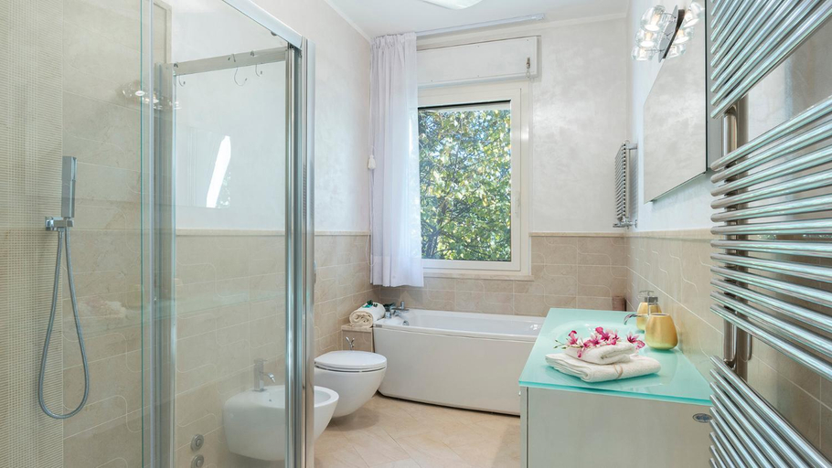 Bedroom, Il Renzito 8, Emma Villas, Massa Carrara
