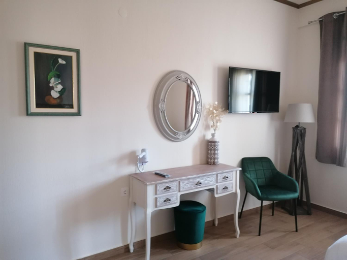 Others 4, NUCA GUESTHOUSE, Epirus