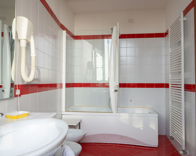 Bathroom 4, Hotel all'Oasi, Treviso
