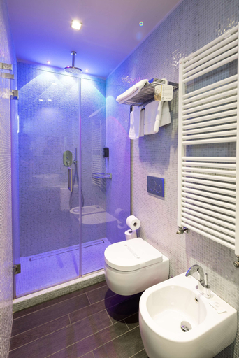 Bathroom 5, Best Western Maison B Hotel, Rimini