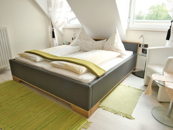 Bedroom 3, Kirschberghof - Adults Only, Würzburg