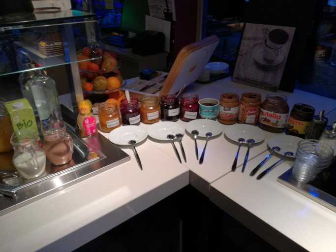 Food & Drinks 5, Hotel La Caleche, Luxembourg