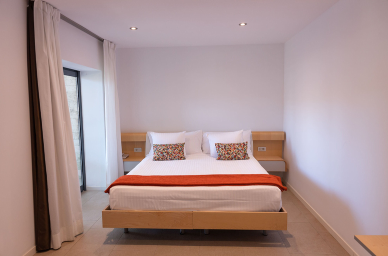 Bedroom 3, Hotel NM Suites by Escampa Hotels, Girona