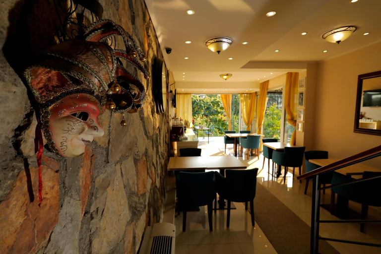 Food & Drinks 3, Bed & Breakfast Garden40, Belgrade