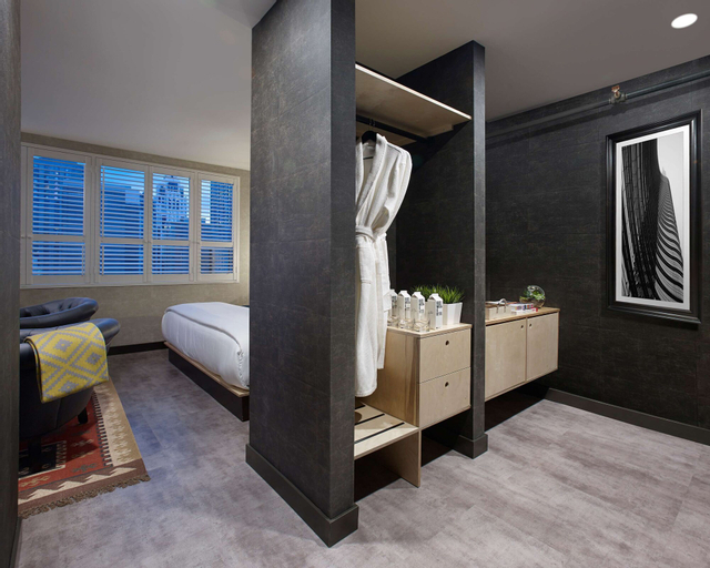 Bedroom 12