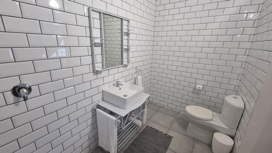 Bathroom 5