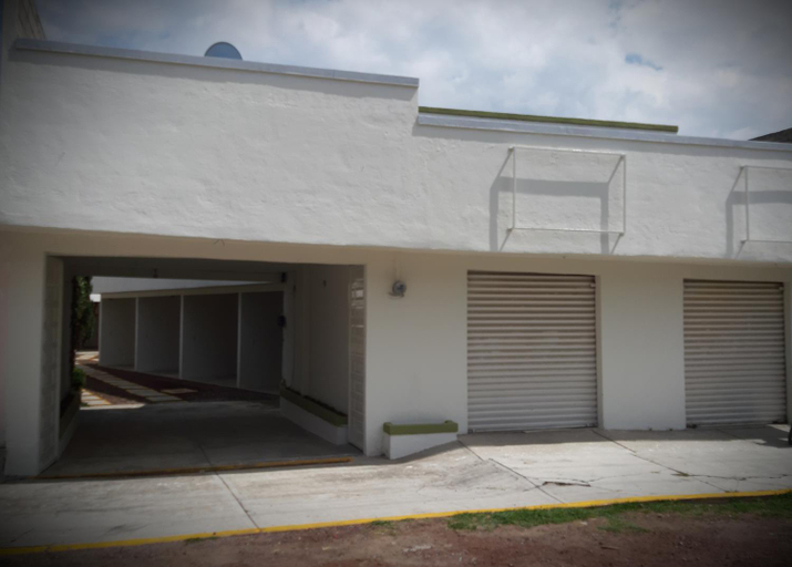 Others 2, Casa San Andres, Apetatitlán de Antonio Carvajal