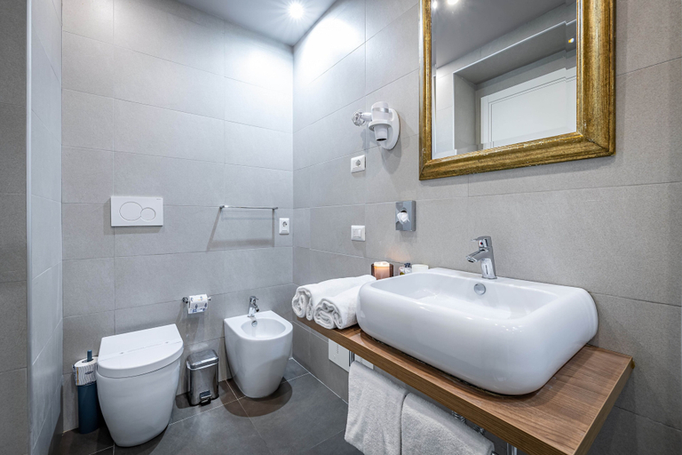 Bathroom 4, Antico Centro Suites, Florence