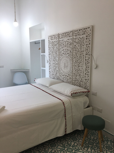 Bedroom 5, Vesuvio View, Napoli