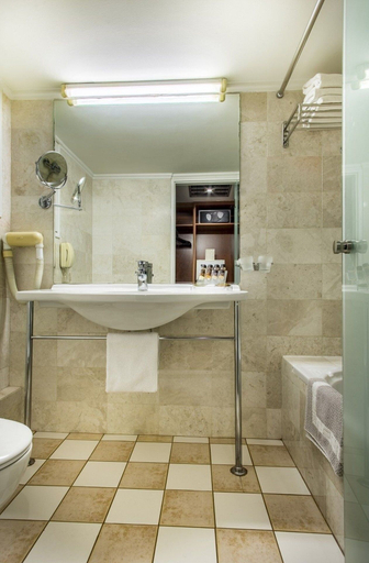 Bathroom 5, Airotel Alexandros Hotel, Attica