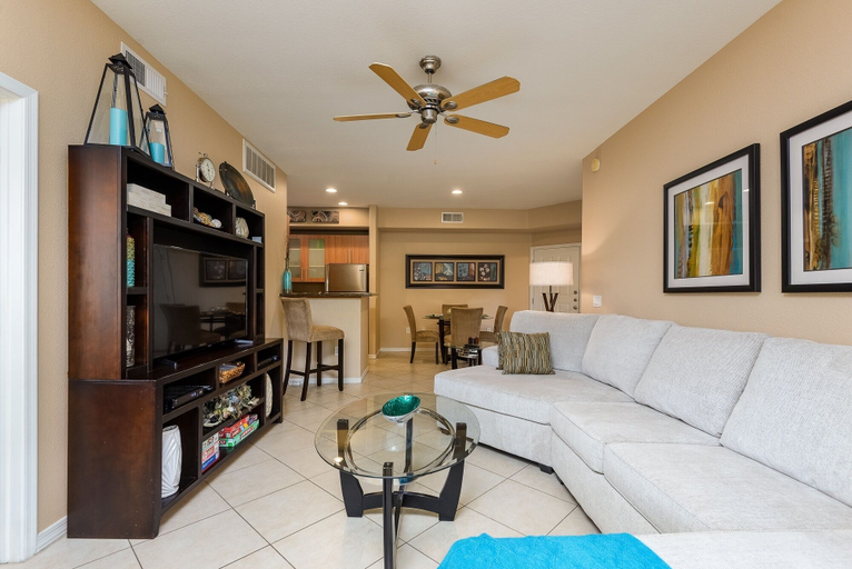 Living area 4, Scottsdale 2 Bedroom Condo by RedAwning, Maricopa