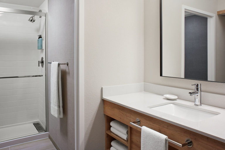 Bathroom 3, Residence Inn by Marriott Mississauga - Airport Corporate Centre West, Peel