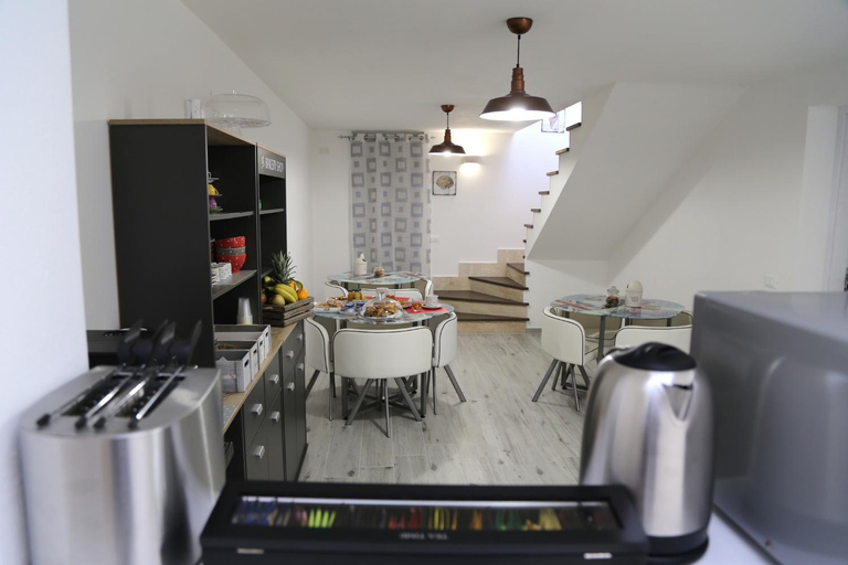Others 5, B&B COSTA, Sassari