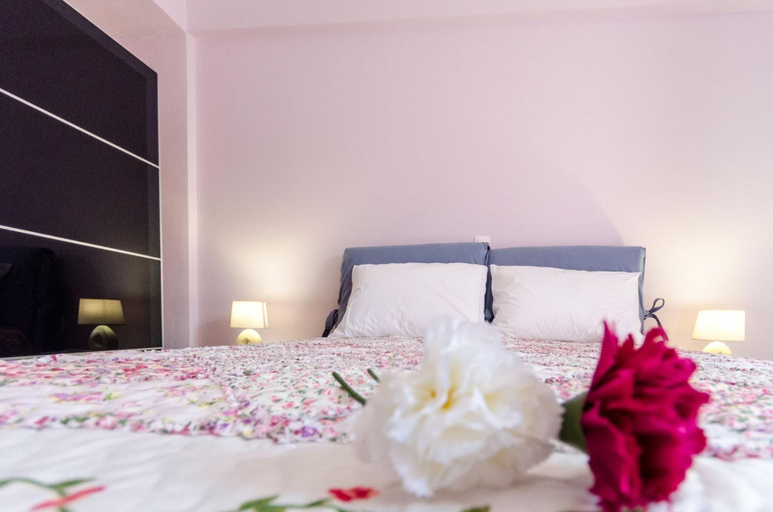 Others 5, Leo - Unique Glyfada Apartment, Attica