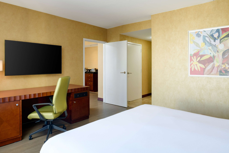 Bedroom 13