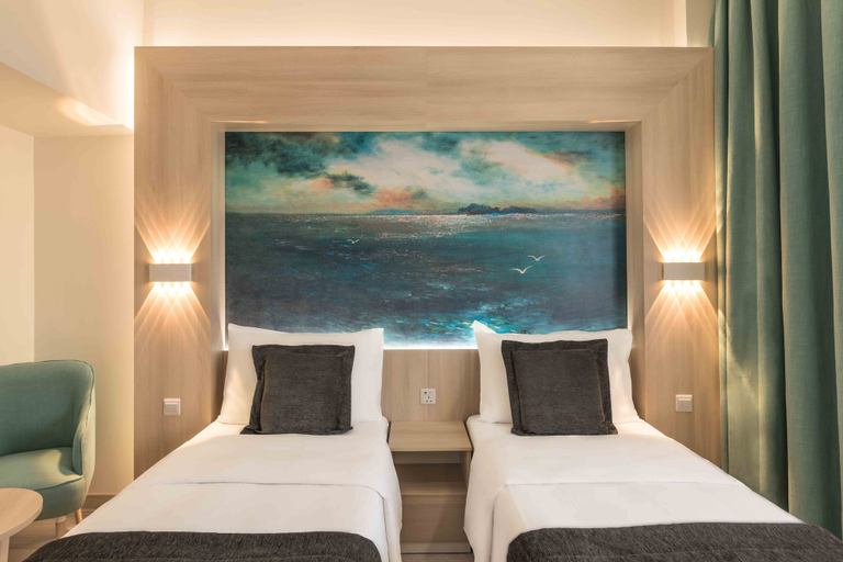 Bedroom 3, Oasis Hotel Kuwait, Kuwait City