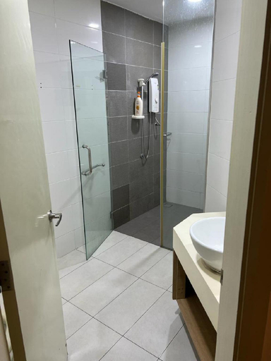 Bathroom 2, Crest Residence GLY KLCC, Kuala Lumpur