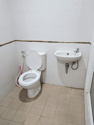 Bathroom 5, The Alt room By Vivo Apartemen, Sleman