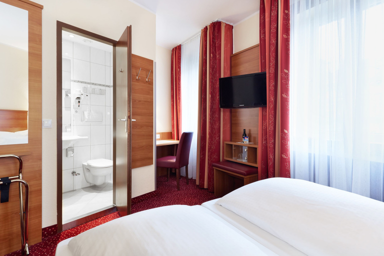 Bedroom 3, Hotel Doria, Düsseldorf
