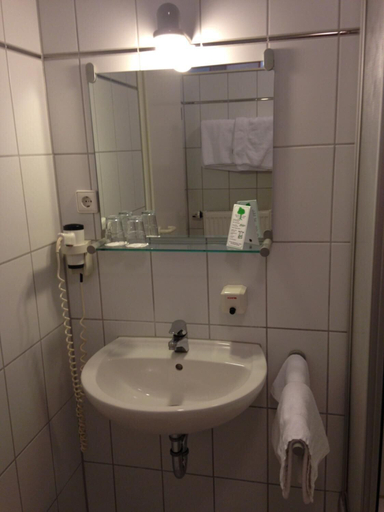 Bathroom 5, Astra Hotel Garni, Rastatt