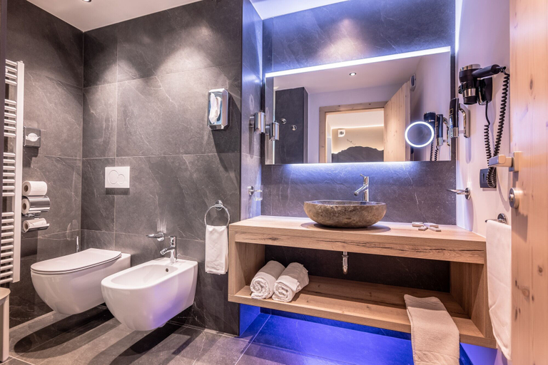 Bathroom 3, Hotel Val di Sole, Trento