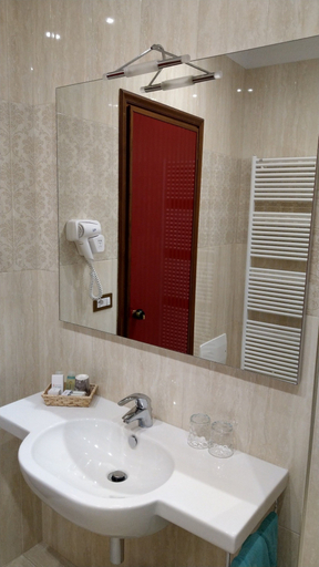 Bathroom 4