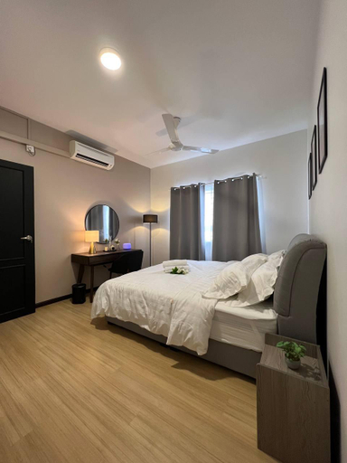 Bedroom 2, Modern Stylish Apartment (Seaview) near KTCC Mall., Kuala Terengganu