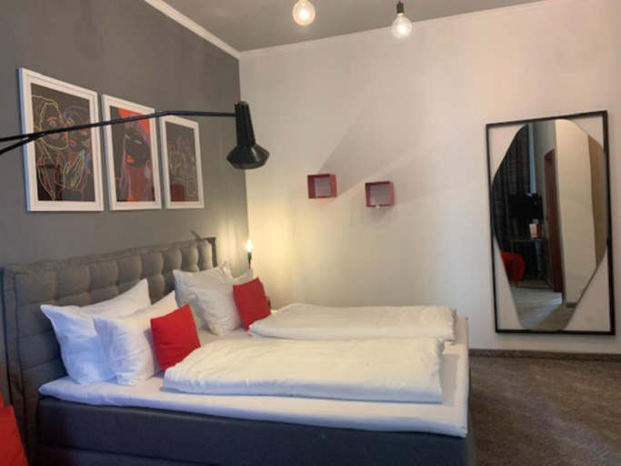 Bedroom 5, Hotel Maxplatz, Hof