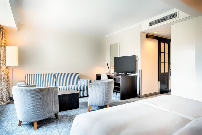 Bedroom 3, Radisson Blu Senator Hotel, Lübeck